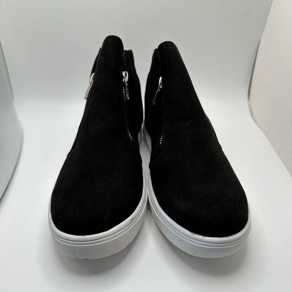 CUSHIONAIRE Women's Hart Hidden Wedge Sneaker 8 WIDE BLACK - Picture 2 of 7